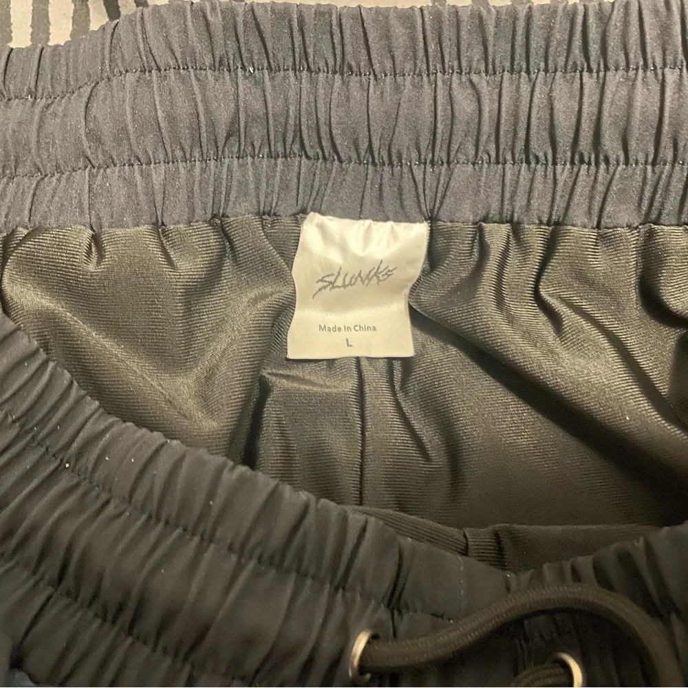 Slunks - Picture 4 of 4